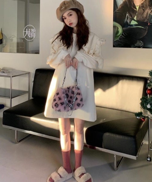 LAC-VERT（ラック・ヴェール）の「ビッグカラーAラインワンピース（ワンピース・レディース・ブラック/ホワイト・FREE）」の18枚目の写真