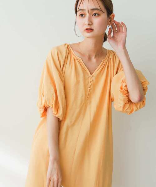 SENSE OF PLACE by URBAN RESEARCH(センスオブプレイスバイアーバンリサーチ)の「バルーンスリーブワンピース(ワンピース・レディース・アイボリー/ブラック/オレンジ・ONE)」の1枚目の写真