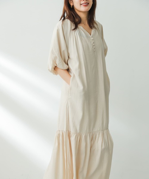 SENSE OF PLACE by URBAN RESEARCH(センスオブプレイスバイアーバンリサーチ)の「バルーンスリーブワンピース(ワンピース・レディース・アイボリー/ブラック/オレンジ・ONE)」の5枚目の写真