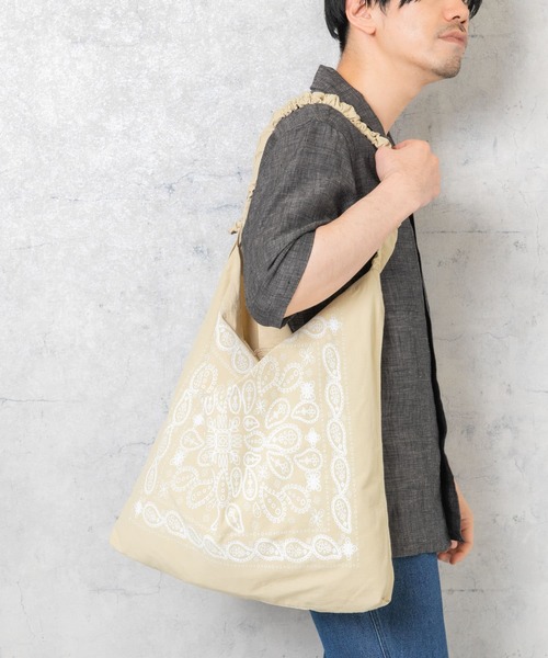 RODE SKO（ロデスコ）の「リップストップダブルショルダー柄トート（トートバッグ・メンズ・ベージュ・ONE）」の2枚目の写真