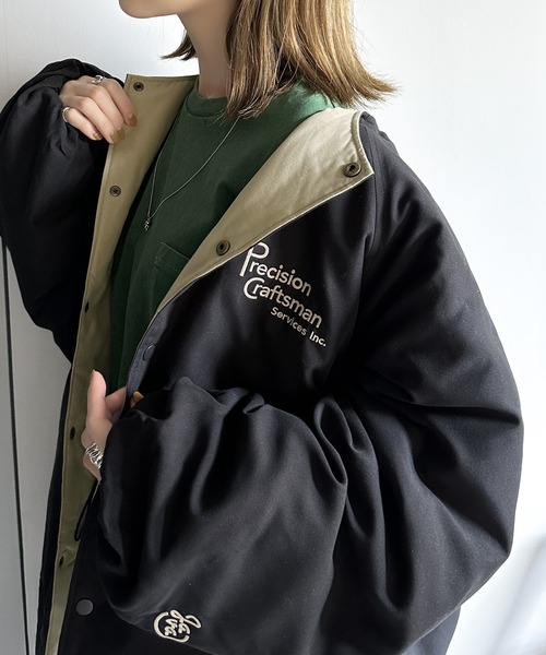 Java（ジャバ）の「《JAVAジャバ 別注》ロゴ刺繍中綿ノーカラー