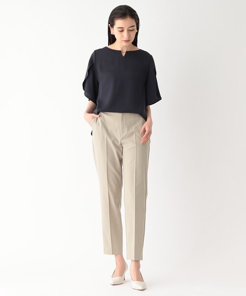 OPAQUE.CLIP（オペークドットクリップ）の「◆セットアップ対応 リネンライクテーパードパンツ【マシンウオッシャブル/抗ピリング】（その他パンツ・レディース・ネイビー/ベージュ・38/42/40/36）」の9枚目の写真