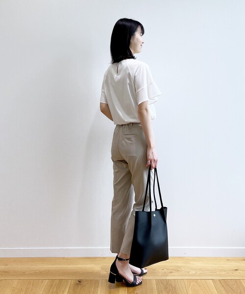 OPAQUE.CLIP（オペークドットクリップ）の「◆セットアップ対応 リネンライクテーパードパンツ【マシンウオッシャブル/抗ピリング】（その他パンツ・レディース・ネイビー/ベージュ・38/42/40/36）」の19枚目の写真