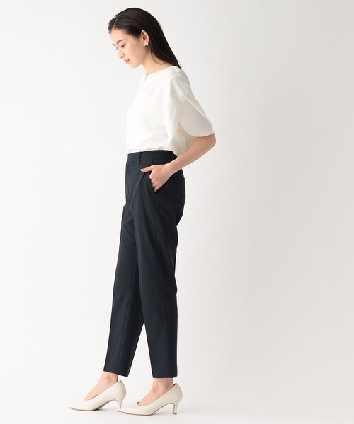 OPAQUE.CLIP（オペークドットクリップ）の「◆セットアップ対応 リネンライクテーパードパンツ【マシンウオッシャブル/抗ピリング】（その他パンツ・レディース・ネイビー/ベージュ・38/42/40/36）」の5枚目の写真