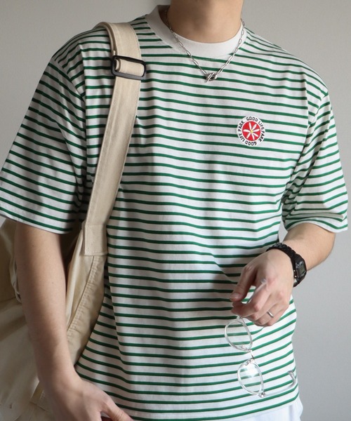 __gram.(スペースグラム)の「フラワーワッペン刺繍Tシャツ(Tシャツ/カットソー・メンズ・ホワイト/ホワイト×ネイビー/ブラック/ホワイト×グリーン・M/L)」の4枚目の写真