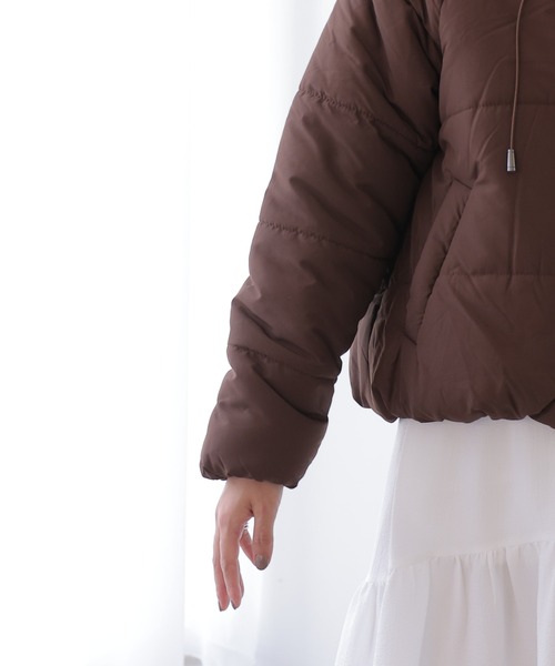 frames RAY CASSIN(フレームスレイカズン)の「中綿ショートダウン(ダウンジャケット/コート・レディース・ブラウン/ベージュ/キナリ/ブラック・FREE)」の10枚目の写真