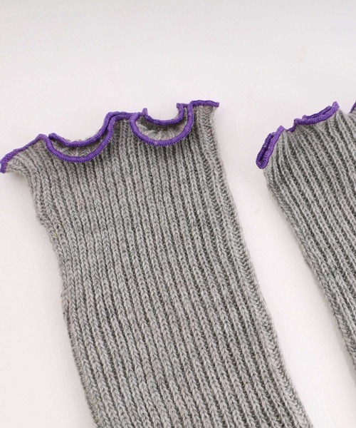 POU DOU DOU（プードゥドゥ）の「配色メローニットアームカバー（手袋・レディース・オフホワイト/グレー/グレー系その他・8）」の11枚目の写真