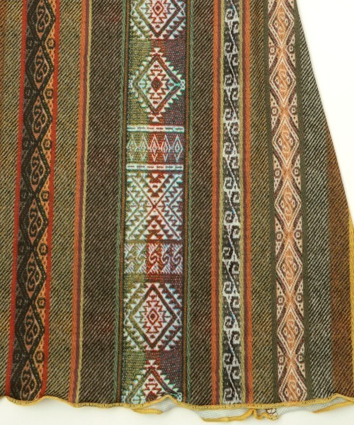 チチカカ(チチカカ)の「ファブリックプリントスカート(スカート・レディース・ブラック/マスタード/レッド・LARGE/MEDIUM)」の16枚目の写真