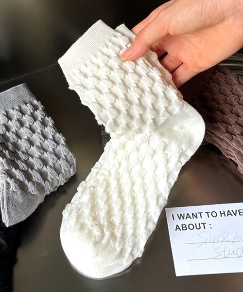 VIBGYOR Women（ヴィブジョー　ウィメン）の「【resonance】ポコポコ　レディース　カラー　ソックス　靴下（ソックス/靴下・レディース・ホワイト/ライトグレー/グリーン/ブルー/ライトイエロー/ブラック/パープル/オレンジ・FREE）」の2枚目の写真