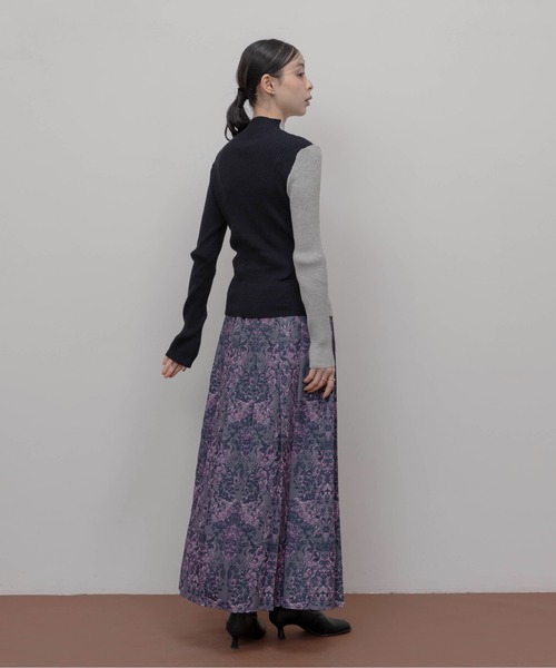 Eimee Law（エイミーロウ）の「釦付きブロック配色リブニット（ニット/セーター・レディース・アイボリー/グレイッシュベージュ/ブラック/ブラック系/グレー系/アイボリー系/グレー/ブラック系1/ブラウン/アイボリー系1・38/FREE）」の13枚目の写真