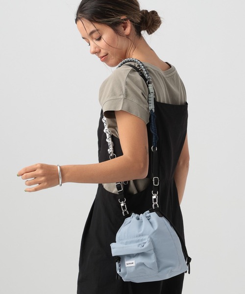 BAYFLOW（ベイフロー）の「コード編みキンチャクショルダー（ショルダーバッグ・レディース・ライトグレー/ブラック/ベージュ/カーキ・FREE）」の3枚目の写真