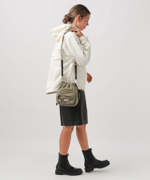 BAYFLOW（ベイフロー）の「コード編みキンチャクショルダー（ショルダーバッグ・レディース・ライトグレー/ブラック/ベージュ/カーキ・FREE）」の11枚目の写真