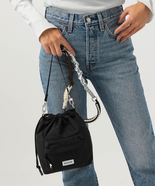 BAYFLOW（ベイフロー）の「コード編みキンチャクショルダー（ショルダーバッグ・レディース・ライトグレー/ブラック/ベージュ/カーキ・FREE）」の10枚目の写真