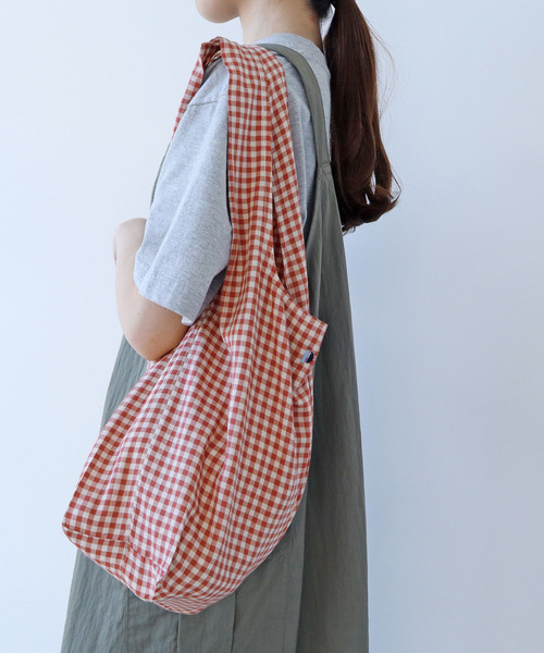 PAR ICI（パーリッシィ）の「ギンガムチェック P刺繍エコバッグ（エコバッグ/サブバッグ・レディース・ネイビー/レッド/ブルー/ブラック×グリーン/ブラック×レッド・FREE）」の6枚目の写真