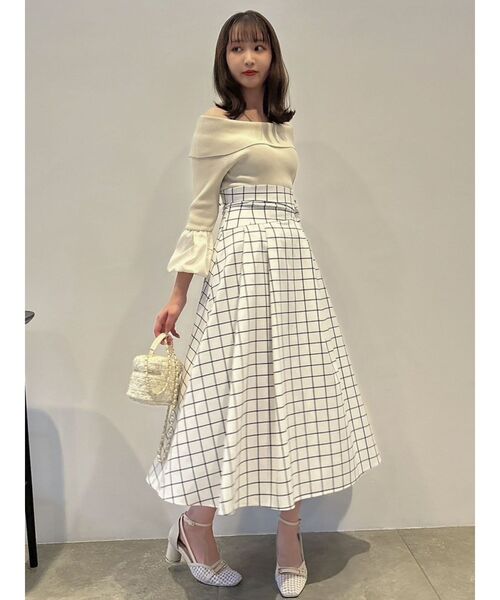 dazzlin（ダズリン）の「コルセットライクフレアスカート（スカート・レディース・ベージュ/チャコールグレー/ブラック/オフホワイト・SMALL/MEDIUM）」の6枚目の写真