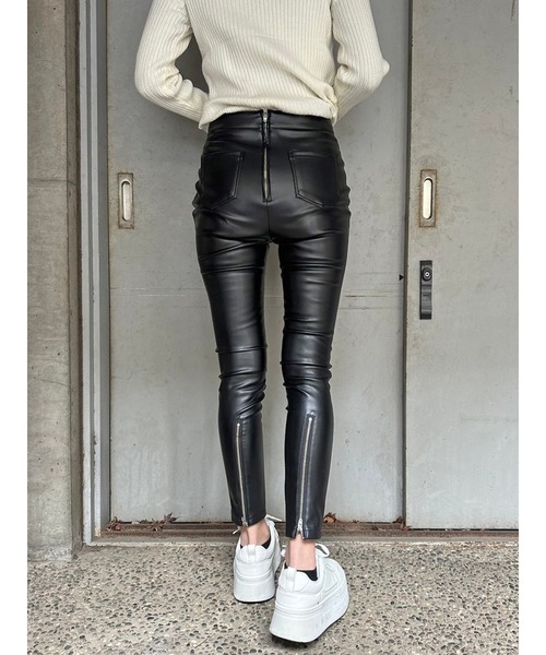 EGOIST（エゴイスト）の「ジップフェイクレザースキニーパンツ（その他パンツ・レディース・ブラック・SS/S/M）」の10枚目の写真