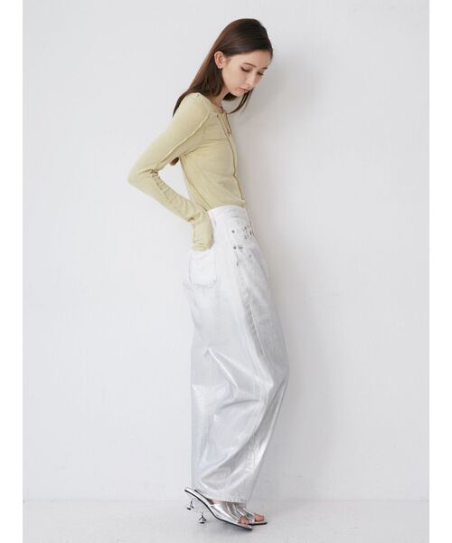 MURUA（ムルーア）の「アートヒールミュールサンダル（サンダル・レディース・シルバー/ブラック・24.5/22.5/23.5）」の19枚目の写真