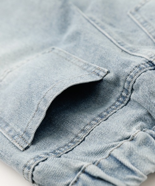 URBAN CHERRY（アーバンチェリー）の「カットオフストレートデニムパンツ（デニムパンツ・キッズ・ブルー・120cm/130cm/140cm/110cm）」の16枚目の写真