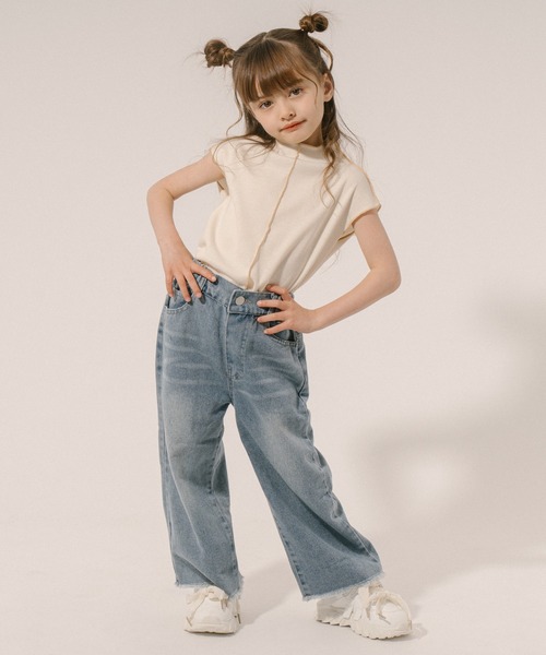 URBAN CHERRY（アーバンチェリー）の「カットオフストレートデニムパンツ（デニムパンツ・キッズ・ブルー・120cm/130cm/140cm/110cm）」の7枚目の写真