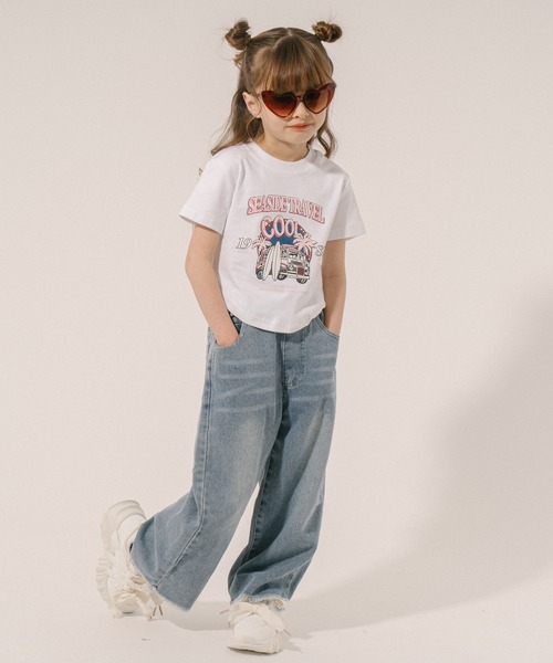 URBAN CHERRY（アーバンチェリー）の「カットオフストレートデニムパンツ（デニムパンツ・キッズ・ブルー・120cm/130cm/140cm/110cm）」の4枚目の写真