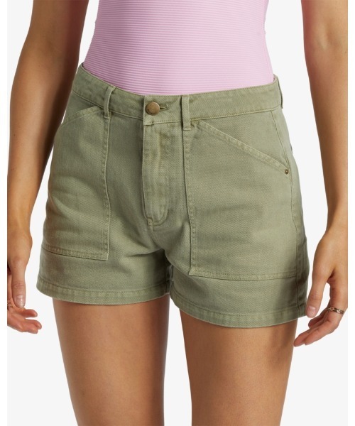 BILLABONG(ビラボン)の「BILLABONG レディース LEIA SHORT ウォークパンツ/ショートパンツ 【2024年春夏モデル】/ビラボンコットンツイルボトムス(その他パンツ・レディース・アーミー/ホワイト・24inch/25inch)」の2枚目の写真