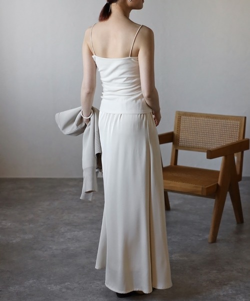 Bonjour Sagan（ボンジュールサガン）の「カップ付きベアキャミソール（キャミソール・レディース・グレイッシュベージュ/アイボリー/オフホワイト/チャコールグレー/ブラック・FREE）」の16枚目の写真