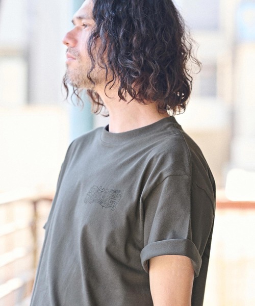 CAMBIO(カンビオ)の「mt8936- スタンダードシルエットプリントTシャツ(MONOCHROME)(Tシャツ/カットソー・メンズ・グレー/ホワイト/スミクロ・S/M/L/XL)」の6枚目の写真