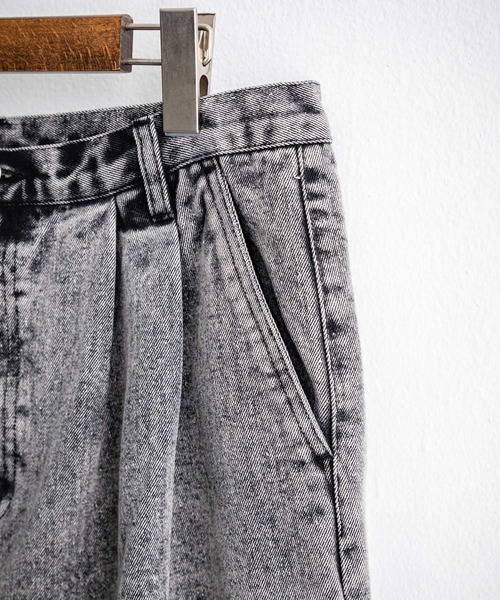 Rocky Monroe（ロッキーモンロー）の「ケミカルウォッシュ/オーバーダイ2タックワイドデニムパンツ（デニムパンツ・メンズ・ブラック/ライトブラック/ケミカルウォッシュ/ブラウン/インディゴブルー/パープル・L/XL/M）」の17枚目の写真