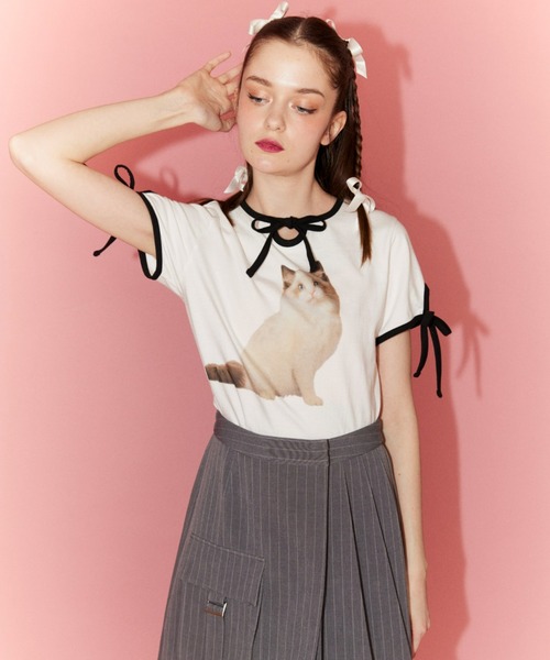 Candy Stripper(キャンディストリッパー)の「MEOW RIBBON トップス(Tシャツ/カットソー・レディース・オフホワイト/ライトグレー/ブラック・2)」の4枚目の写真