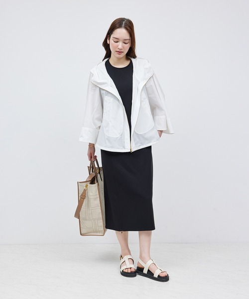 ROPE'（ロペ）の「綿ナイロンワッシャーギャザーマウンテンパーカー【メディア掲載】（マウンテンパーカー・レディース・オフホワイト/ブラック・FREE）」の4枚目の写真