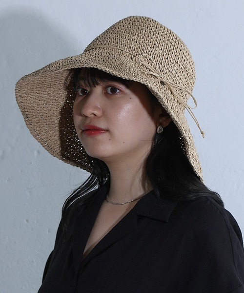 COLONY 2139（コロニートゥーワンスリーナイン）の「手編みつば広ペーパーハット（ハット・レディース・ベージュ/ライトベージュ/ブラック/モカ・FREE）」の8枚目の写真