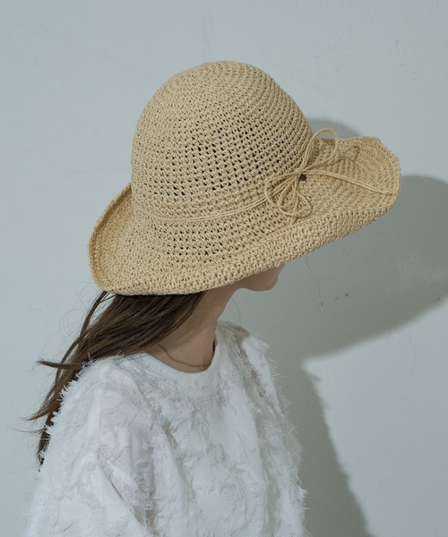 COLONY 2139（コロニートゥーワンスリーナイン）の「手編みつば広ペーパーハット（ハット・レディース・ベージュ/ライトベージュ/ブラック/モカ・FREE）」の13枚目の写真