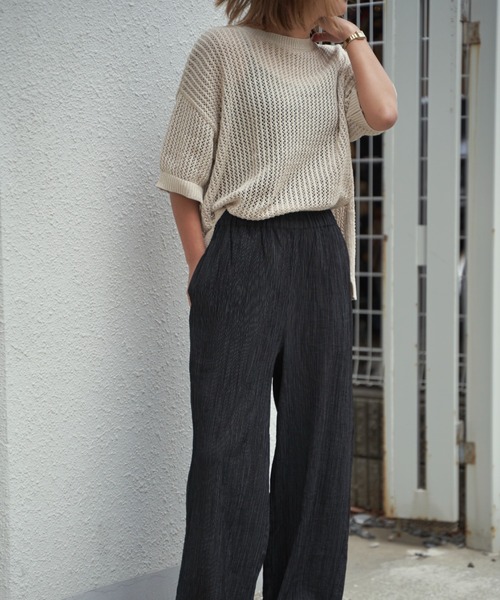 LBC（エルビーシー）の「2WAYラメメッシュニットプルオーバー（ニット/セーター・レディース・ベージュ/ブラック・M）」の5枚目の写真