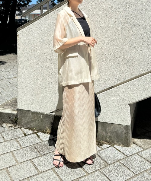 y/m by misato（イムバイミサト）の「ニュアンスプリーツスカート（スカート・レディース・チャコールグレー/グレイッシュベージュ/ブラック・FREE）」の17枚目の写真