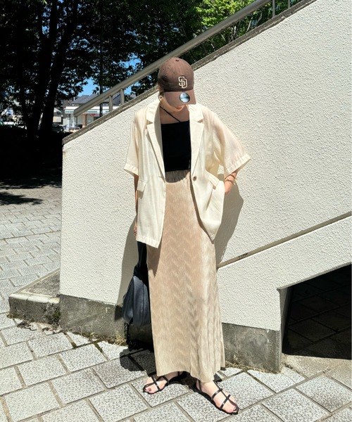 y/m by misato（イムバイミサト）の「ニュアンスプリーツスカート（スカート・レディース・チャコールグレー/グレイッシュベージュ/ブラック・FREE）」の18枚目の写真