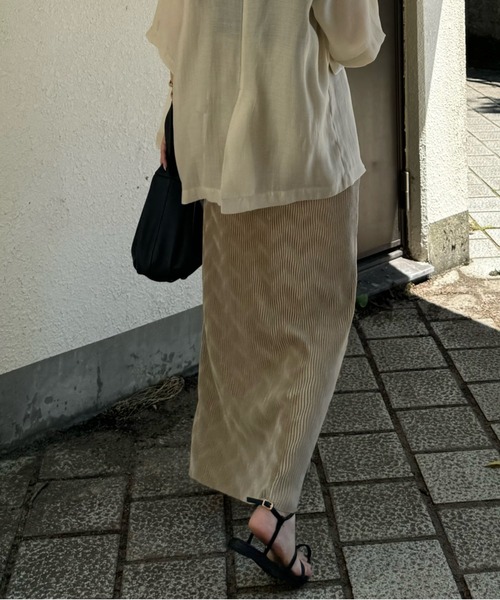 y/m by misato（イムバイミサト）の「ニュアンスプリーツスカート（スカート・レディース・チャコールグレー/グレイッシュベージュ/ブラック・FREE）」の20枚目の写真