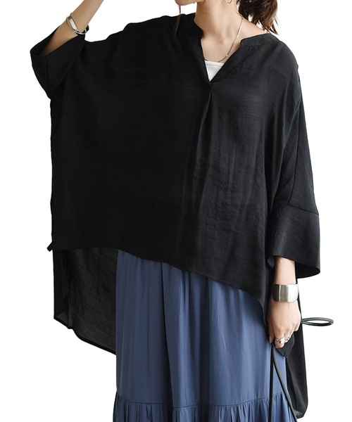 and it_（アンドイット）の「接触冷感スラブバックロングシャツ（シャツ/ブラウス・レディース・ベージュ/オフホワイト/ブラック/カーキ・M-L）」の20枚目の写真