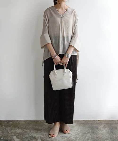 and it_（アンドイット）の「接触冷感スラブバックロングシャツ（シャツ/ブラウス・レディース・ベージュ/オフホワイト/ブラック/カーキ・M-L）」の18枚目の写真