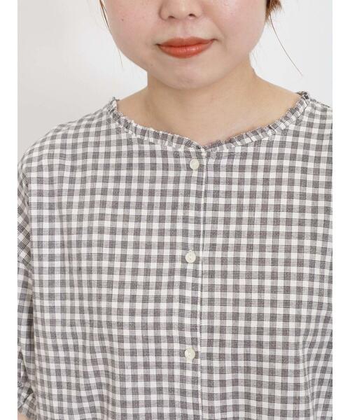 Samansa Mos2（サマンサ モスモス）の「【クールコットン/接触冷感】柄アソート襟フリルブラウス（シャツ/ブラウス・レディース・ブラック/チャコールグレー/ブルー/オフホワイト・F）」の15枚目の写真