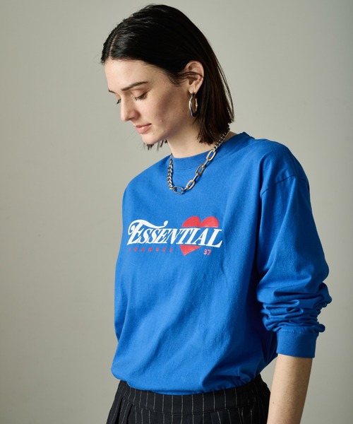 kha:ki（カーキ）の「「KHA:KI/カーキ」ラウンドヘムプリントTシャツ（Tシャツ/カットソー・レディース・ロイヤルブルー/サンドベージュ/ホワイト/チャコールグレー・1）」の14枚目の写真