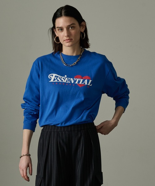 kha:ki（カーキ）の「「KHA:KI/カーキ」ラウンドヘムプリントTシャツ（Tシャツ/カットソー・レディース・ロイヤルブルー/サンドベージュ/ホワイト/チャコールグレー・1）」の17枚目の写真