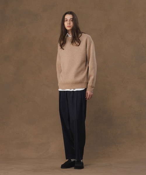 ADAM ET ROPE'（アダムエロペ）の「ウーステッド ストライプ ワイドテーパード イージースラックス / ロングシーズン着用可能（スラックス・メンズ・ブラック/オフホワイト/グレー・L/M）」の18枚目の写真