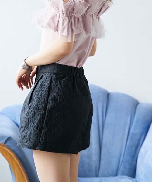 フラワーエンボスショートパンツ（その他パンツ）｜M y u