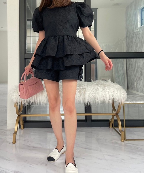 M y u(ミュー)の「フラワーエンボスショートパンツ(その他パンツ・レディース・ブラック系1/ブラック系2・ML/SM)」の9枚目の写真