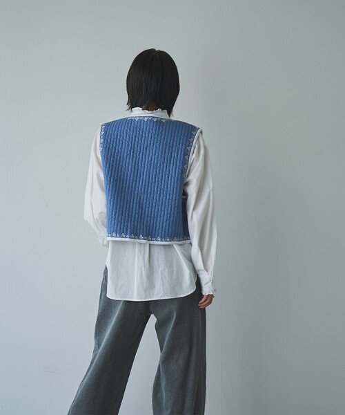 coen（コーエン）の「MARKET （マーケット）配色刺繍キルティングベスト（ベスト・レディース・オフホワイト/ロイヤルブルー/ダークグレー・FREE）」の9枚目の写真