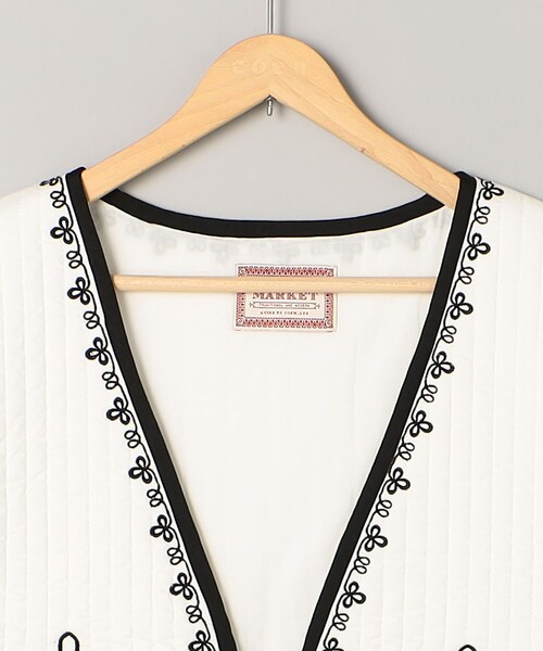 セール⚫︎N°21⚫︎ 刺繍のキルティングベスト、ブルゾン 40 セール】MARKET （マーケット）配色刺繍キルティングベスト