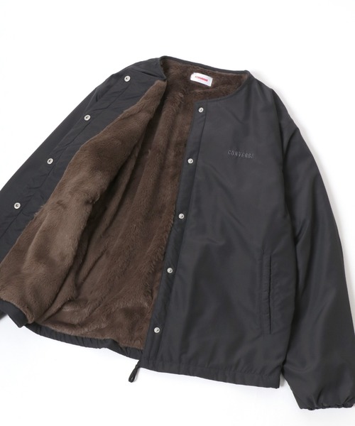 CONVERSE（コンバース）の「CONVERSE（コンバース）裏地シャギーボアファー ノーカラージャケット レディース/ナイロンジャケットアウター（ノーカラージャケット・レディース・ダークベージュ/カーキ/チャコールグレー/ブラック・M/L）」の2枚目の写真