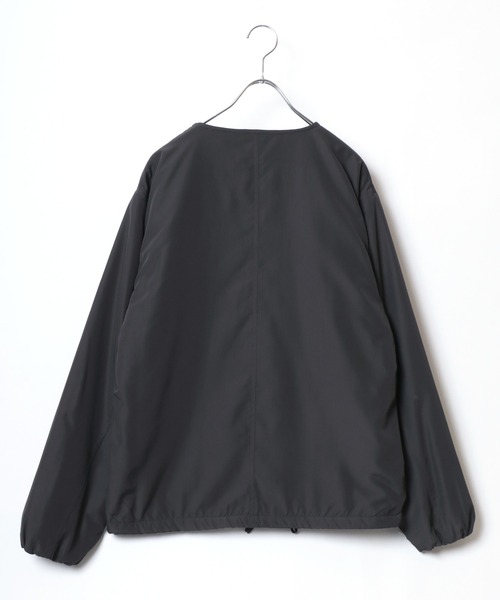 CONVERSE（コンバース）の「CONVERSE（コンバース）裏地シャギーボアファー ノーカラージャケット レディース/ナイロンジャケットアウター（ノーカラージャケット・レディース・ダークベージュ/カーキ/チャコールグレー/ブラック・M/L）」の6枚目の写真