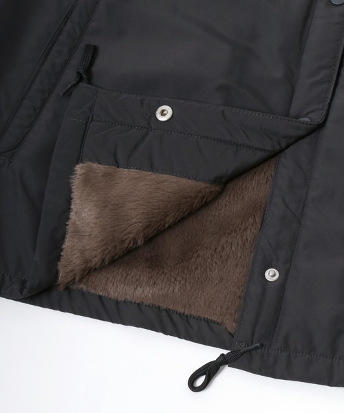 CONVERSE（コンバース）の「CONVERSE（コンバース）裏地シャギーボアファー ノーカラージャケット レディース/ナイロンジャケットアウター（ノーカラージャケット・レディース・ダークベージュ/カーキ/チャコールグレー/ブラック・M/L）」の7枚目の写真