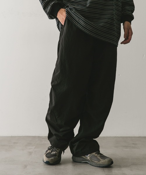 URBAN RESEARCH DOORS（アーバンリサーチドアーズ）の「ナイロンワッシャースノーパンツ（その他パンツ・メンズ・チャコールグレー/ブラック・LARGE/MEDIUM）」の4枚目の写真